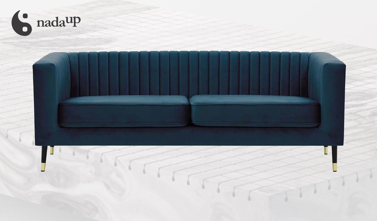 Dreisitzer-Sofa Slender aus medizinischem Schaumstoff