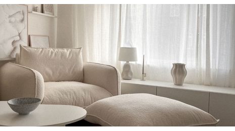 Fensterbänke optimal nutzen: Kissen, Stoffe und Stiltipps